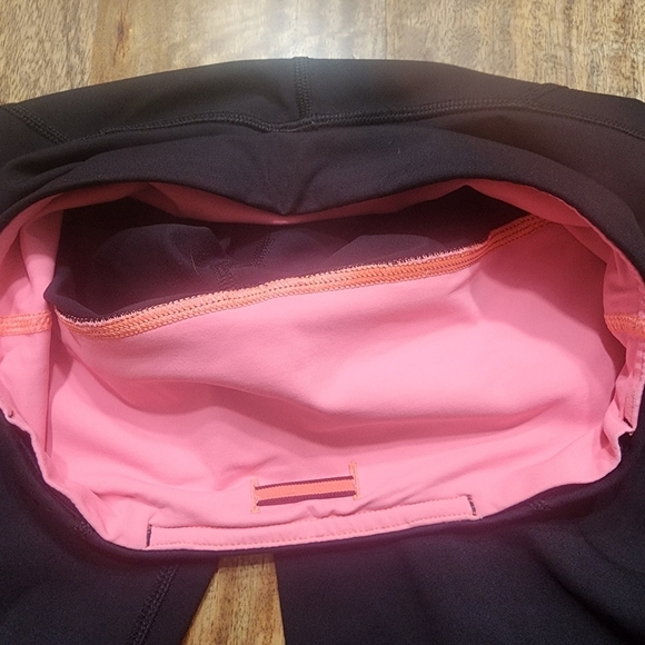 Lululemon Womens All Sport Crop Legging Elastic Waist Striped Black White Size 4 - Picture 5 of 6